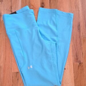 Under Armour Bright Blue Active Leggings Size Large. NWT